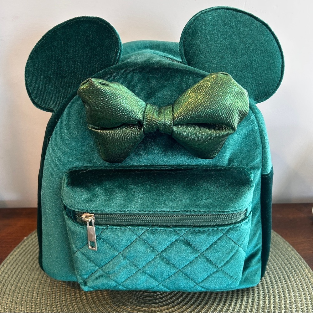 New Disney's Minnie Mouse Green Velvet 3D Bow & Ears Mini Backpack New with Tags